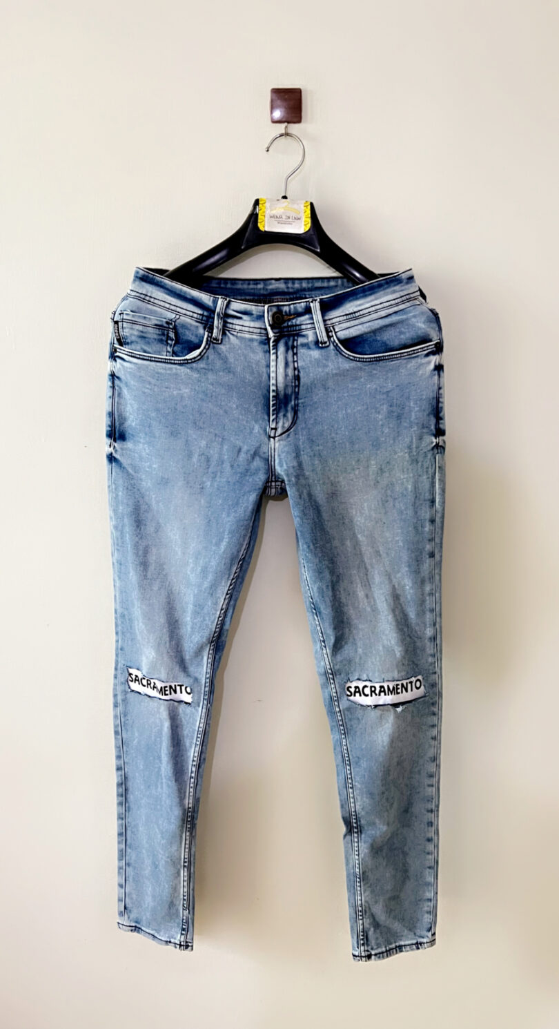 SACRAMENTO ICE-BLUE STRACHABLE PREMIUM JEANS