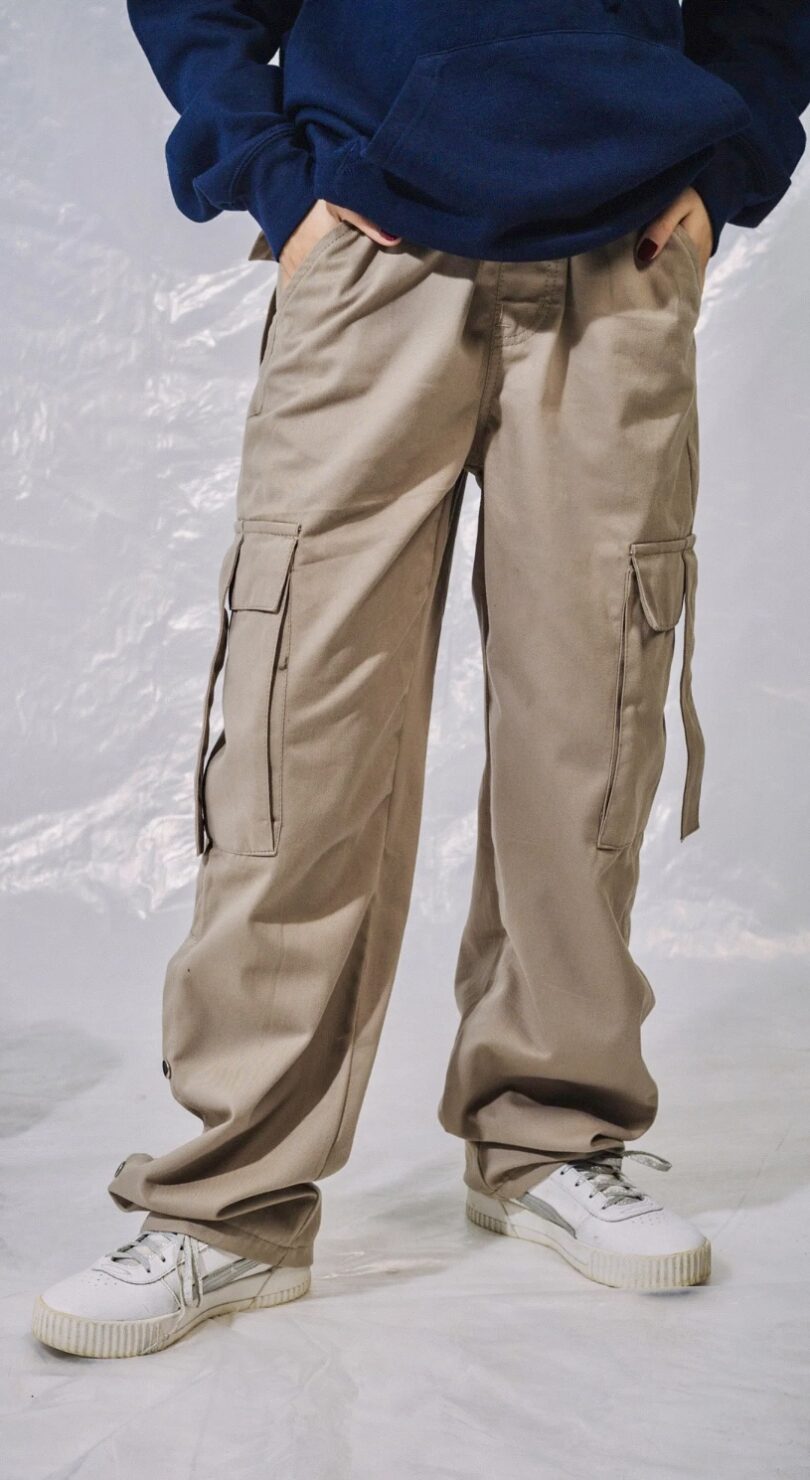 Beige button pocket cargo pant - Image 2