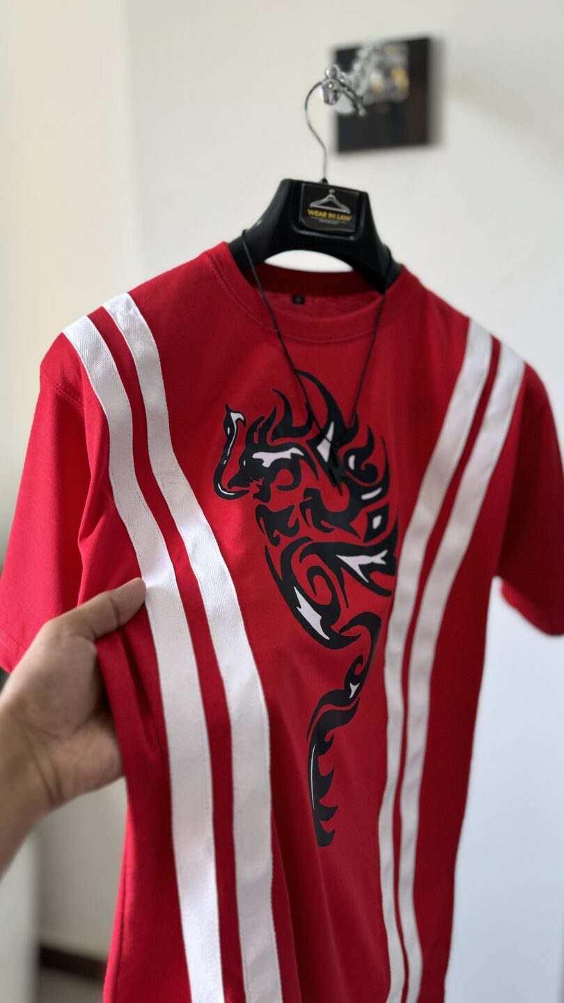 Dragon strip graphic tshirt