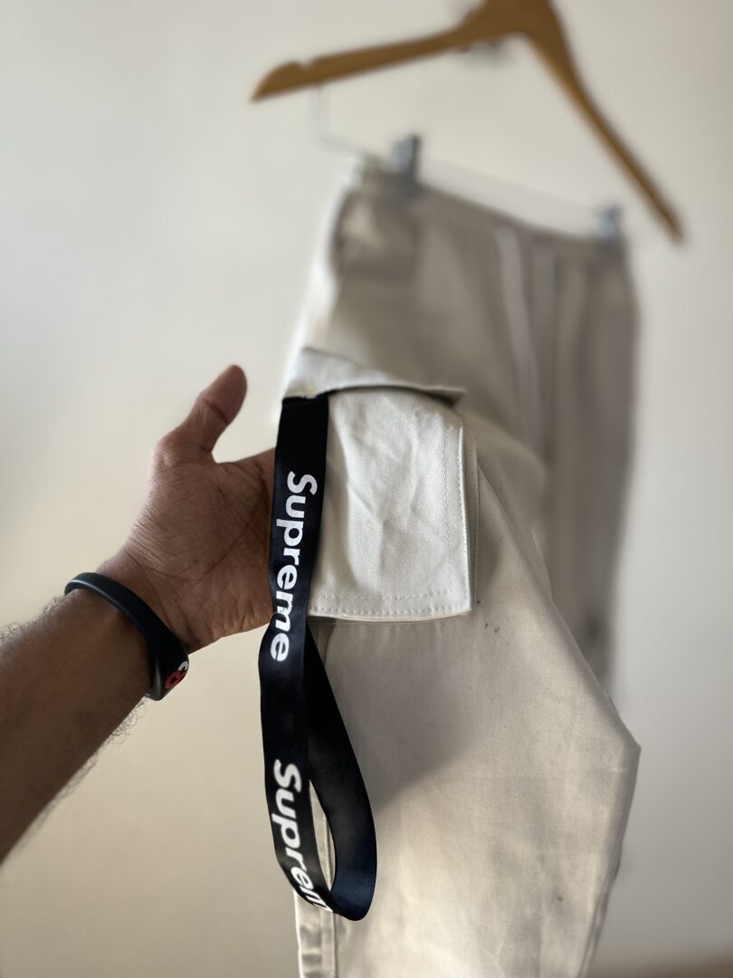 Mens off-white premium supreme strip cargo trouser - Image 2