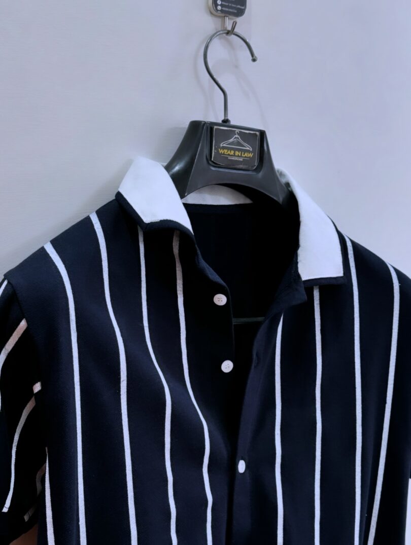 Noir Lines Button up shirt - Image 2
